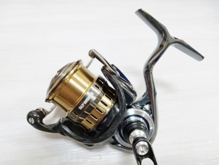 Daiwa ダイワ '18 EXIST イグジスト FC LT 2000S-P(改)【中古Cランク】