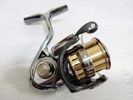 Daiwa ダイワ '18 EXIST イグジスト FC LT 2000S-P(改)【中古Cランク】