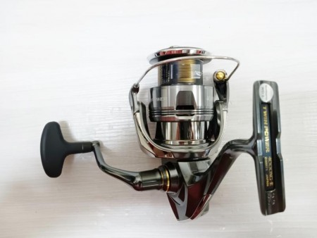 SHIMANO シマノ '24 TWINPOWER ツインパワー 4000XG【中古Cランク】