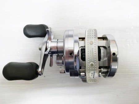 SHIMANO シマノ '10 カルカッタ コンクエスト 100DC 【中古Bランク】