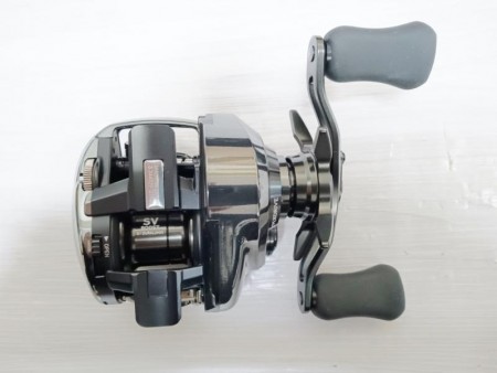 Daiwa ダイワ '24 STEEZ スティーズ SV TW 100HL【中古Sランク】