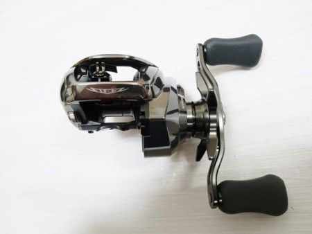 Daiwa ダイワ '24 STEEZ スティーズ SV TW 100HL【中古Sランク】