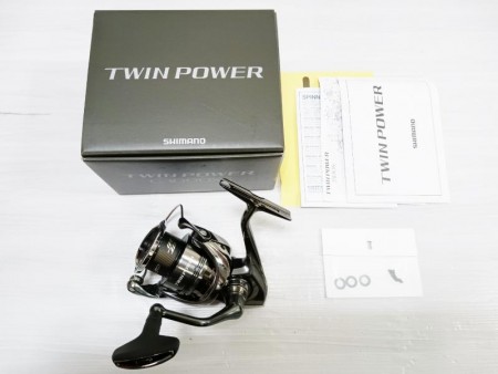 SHIMANO シマノ '24 TWINPOWER ツインパワー C3000XG【中古Sランク】