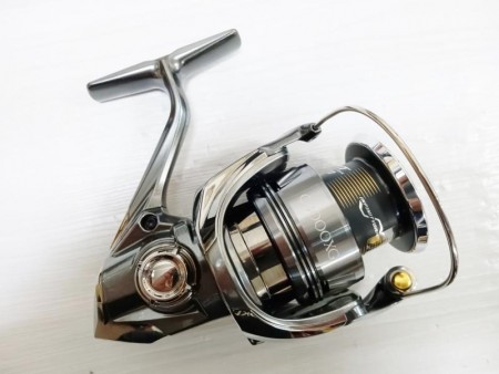 SHIMANO シマノ '24 TWINPOWER ツインパワー C3000XG【中古Sランク】