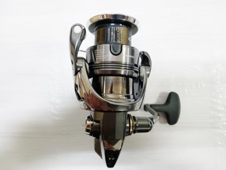 SHIMANO シマノ '24 TWINPOWER ツインパワー C3000XG【中古Sランク】