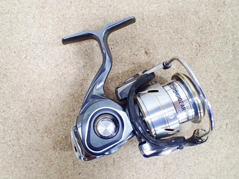 Daiwa ダイワ Luvias ルビアス Lt 2500 中古sランク ルアーショップ コング 東京国分寺の 中古ルアーショップ コング が運営する釣具のオンライン売買ベストサイト