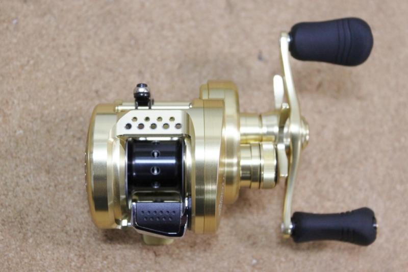 SHIMANO シマノ '15 カルカッタ コンクエスト 200HG【中古Aランク